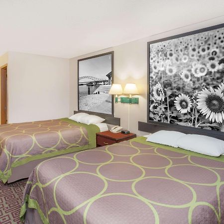 Super 8 By Wyndham Muscatine Hotel Kültér fotó